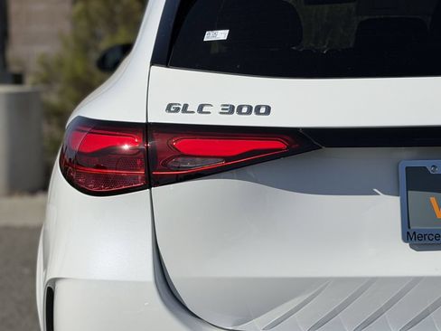 New 2026 Mercedes-Benz GLC 300 image 10