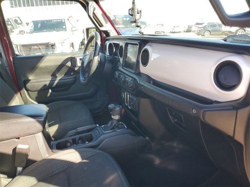 Used 2021 Jeep Wrangler Unlimited Islander image 34