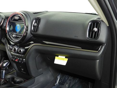 Used 2019 MINI Cooper Countryman S w/ Premium Package image 14