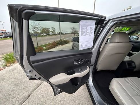 Used 2024 Honda HR-V EX-L image 26