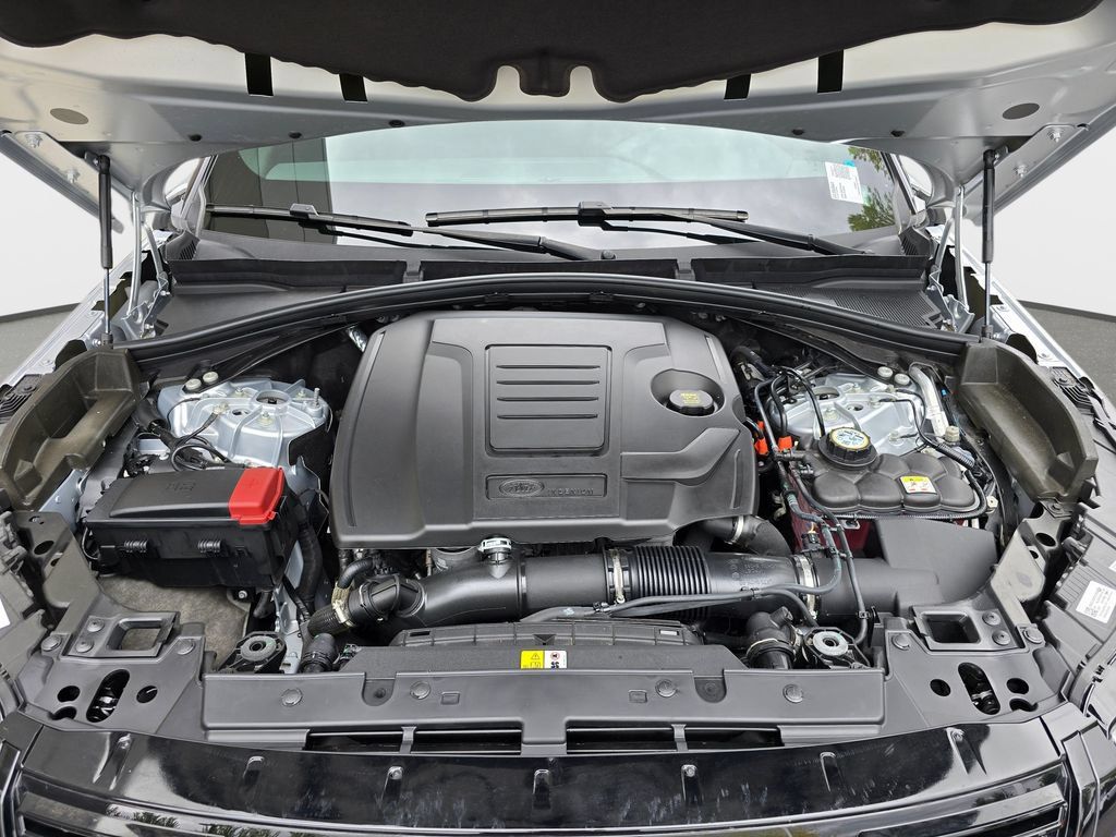 Certified 2025 Land Rover Range Rover Velar S AWD/4WD image 35