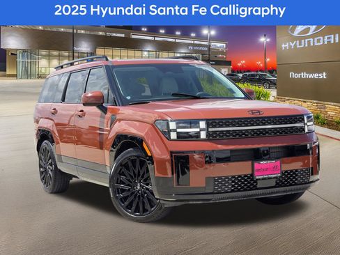 Used 2025 Hyundai Santa Fe Calligraphy FWD image 1