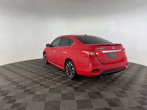Used 2019 Nissan Sentra SR image 7