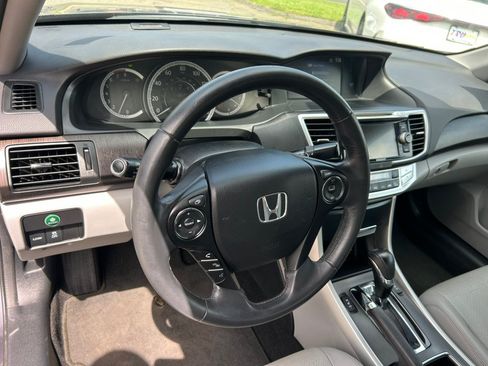 Used 2014 Honda Accord EX-L image 16