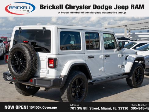 Used 2021 Jeep Wrangler Unlimited Sahara image 5