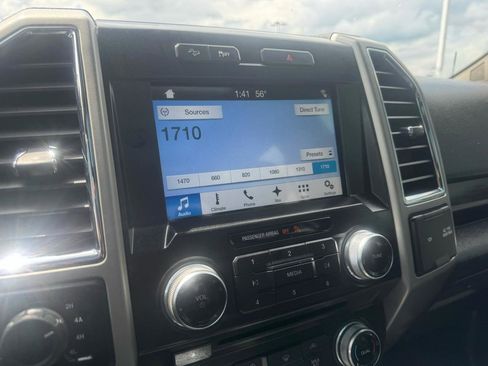 Used 2017 Ford F150 Lariat w/ Equipment Group 502A Luxury AWD/4WD image 39