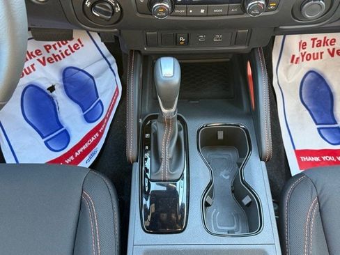 New 2025 Nissan Frontier PRO-4X image 27