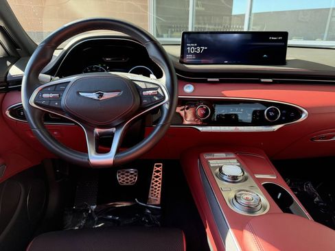 Used 2025 Genesis GV70 2.5T w/ Sport Prestige Package image 16