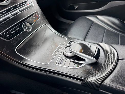 Used 2016 Mercedes-Benz C 300 4MATIC Sedan image 40