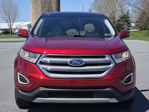 Used 2018 Ford Edge Titanium w/ Equipment Group 301A AWD/4WD image 3