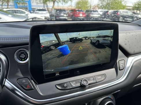 Used 2024 Chevrolet Blazer LT FWD image 9