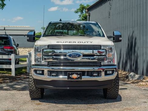Used 2019 Ford F350 Lariat w/ Lariat Ultimate Package AWD/4WD image 9