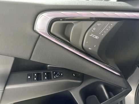 New 2025 BMW X3 xDrive30i w/ Premium Package image 13