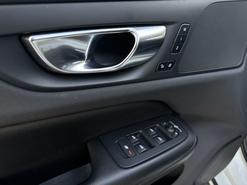 Used 2023 Volvo S60 B5 Plus w/ Climate Package image 24