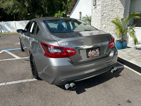 Used 2017 Nissan Altima 2.5 SV image 45