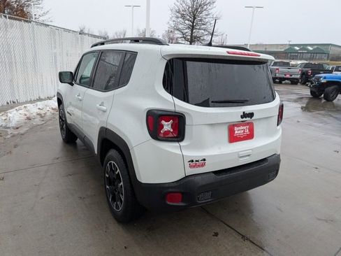 Used 2023 Jeep Renegade Latitude image 21