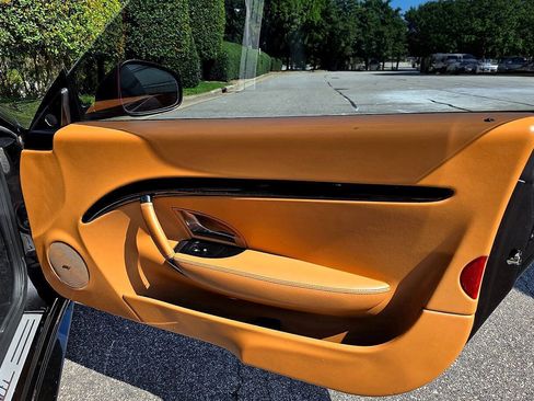 Used 2016 Maserati GranTurismo Sport RWD image 32