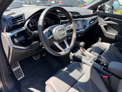 Used 2025 Audi Q3 2.0T Premium Plus w/ Premium Plus Package AWD/4WD image 18