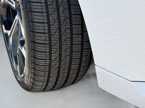 Used 2025 BMW M240i xDrive M240i image 44