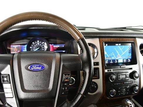 Used 2017 Ford Expedition King Ranch AWD/4WD image 18