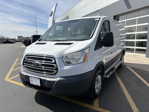 Used 2015 Ford Transit 250 130 Low Roof w/ Exterior Upgrade Package RWD image 3