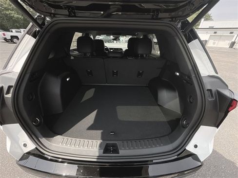 New 2026 GMC Terrain AT4 w/ Convenience Package III image 26