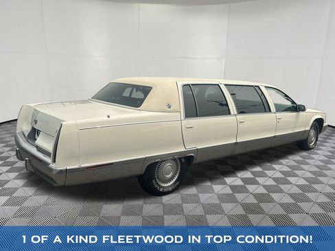 Used 1995 Cadillac Fleetwood Brougham RWD image 5