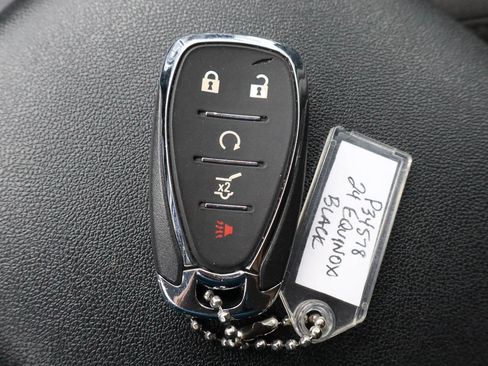 Used 2024 Chevrolet Equinox LT AWD/4WD image 32