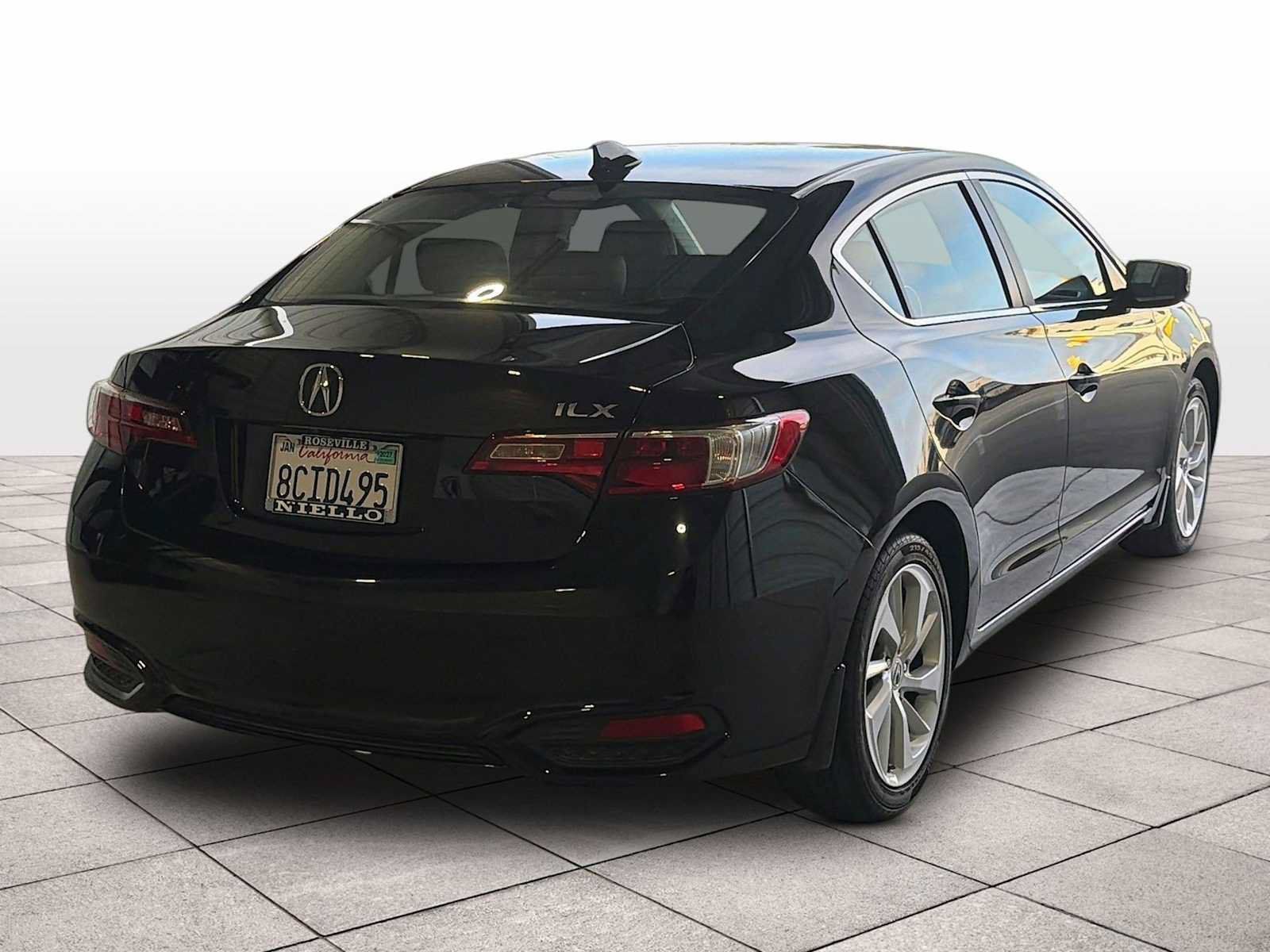 Used 2017 Acura ILX FWD image 14