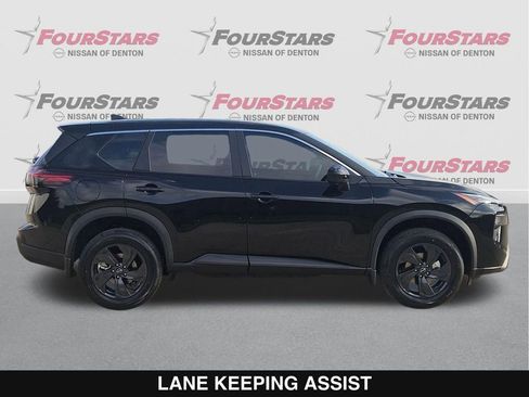 New 2026 Nissan Rogue SV FWD image 3