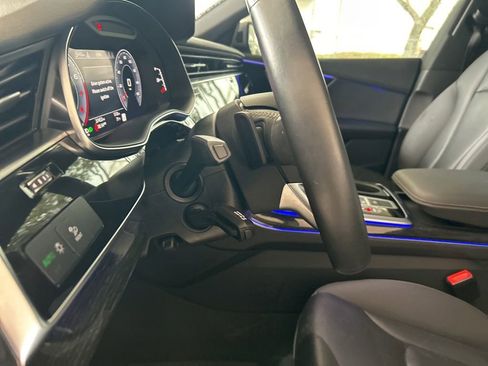 Used 2019 Audi Q8 Premium Plus image 44