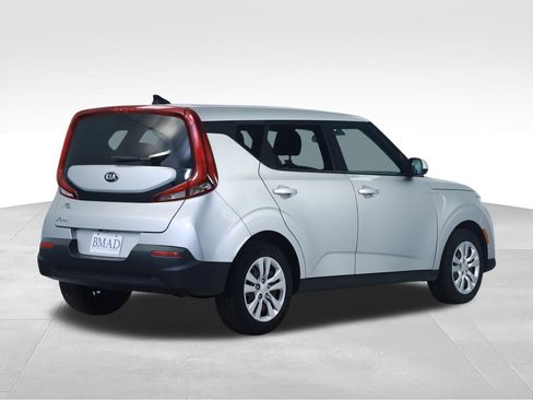 Used 2020 Kia Soul LX FWD image 12