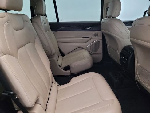 Used 2022 Jeep Grand Cherokee L Limited AWD/4WD image 19