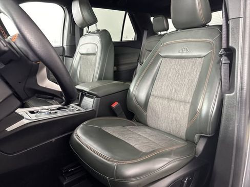 Used 2022 Ford Explorer Timberline w/ Timberline Technology Package AWD/4WD image 18
