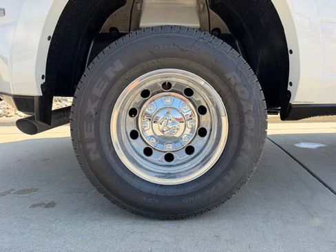 New 2026 RAM 3500 Limited AWD/4WD image 10