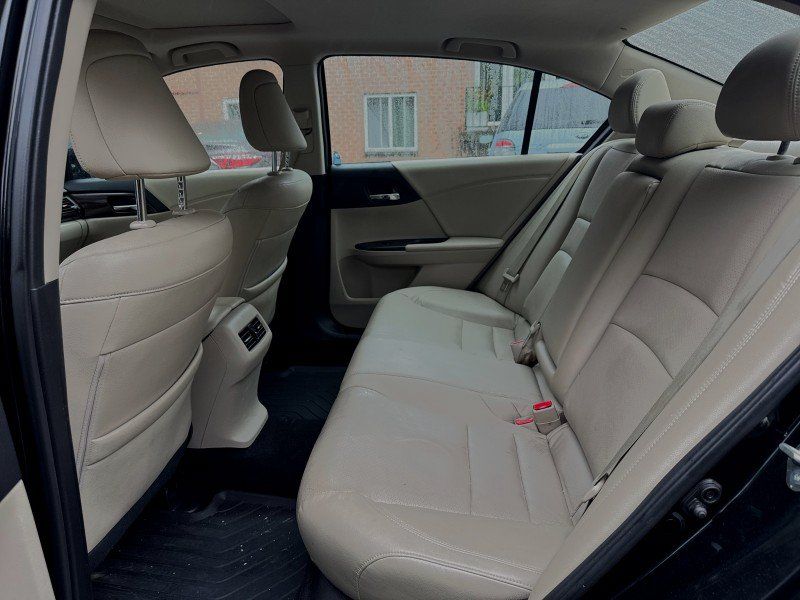 Used 2017 Honda Accord EX-L image 30