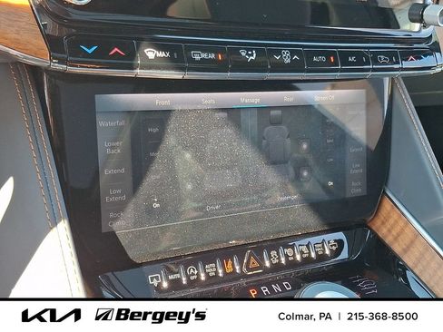 Used 2023 Jeep Grand Wagoneer Series III w/ Rear Seat Video Group 1 AWD/4WD image 21