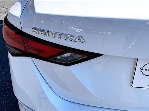 Used 2022 Nissan Sentra S image 23