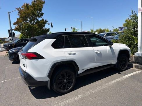 Used 2023 Toyota RAV4 XSE AWD/4WD image 8