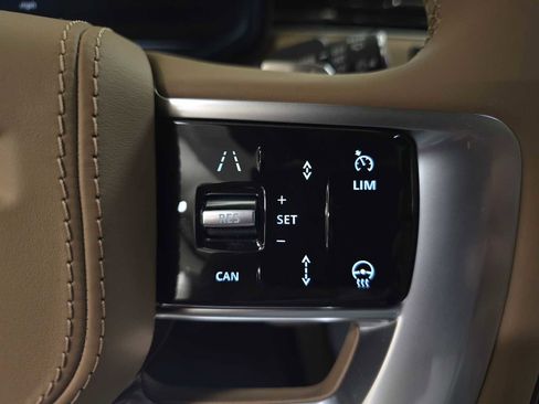 New 2026 Land Rover Range Rover SE AWD/4WD image 31