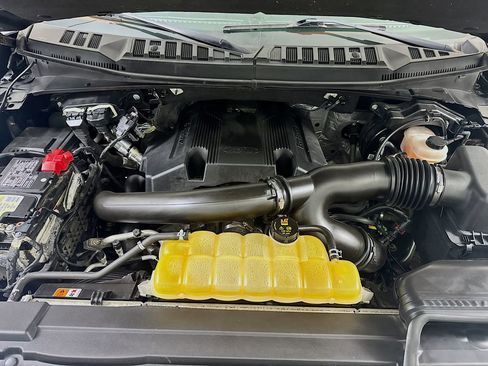 Used 2018 Ford F150 Lariat w/ Equipment Group 502A Luxury image 28