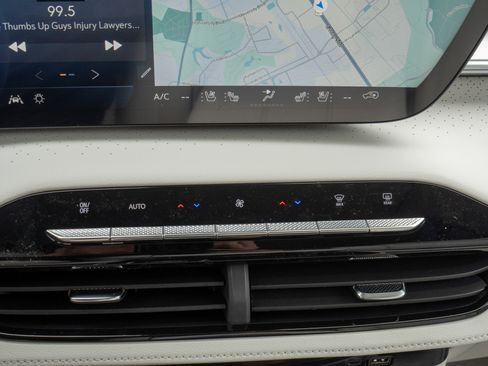 New 2026 Buick Enclave Avenir w/ Super Cruise Package image 14