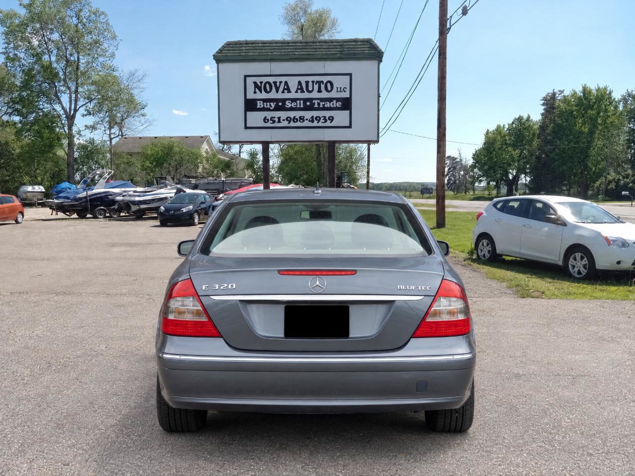 Used 2007 Mercedes-Benz E 320 BlueTEC Sedan image 3