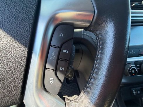 Used 2016 GMC Acadia SL FWD image 18