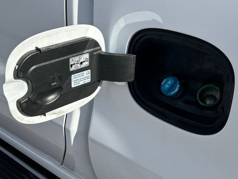 Used 2020 GMC Sierra 1500 SLT w/ SLT Premium Package image 29