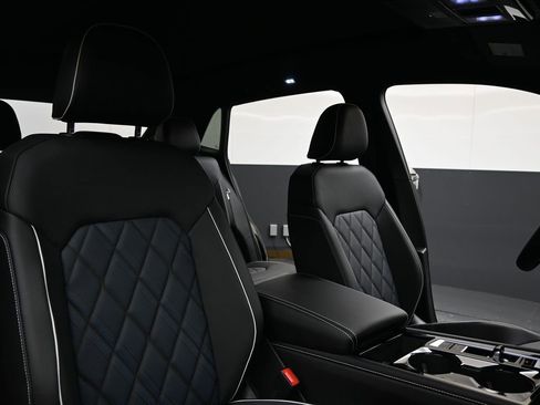 New 2026 Volkswagen Atlas Cross Sport SEL Premium R-Line image 13