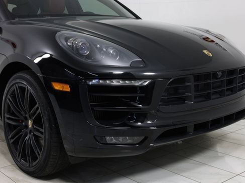 Used 2017 Porsche Macan GTS AWD/4WD image 38