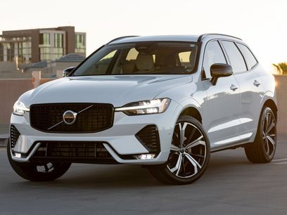 Used 2023 Volvo XC60 B5 Ultimate w/ Protection Package