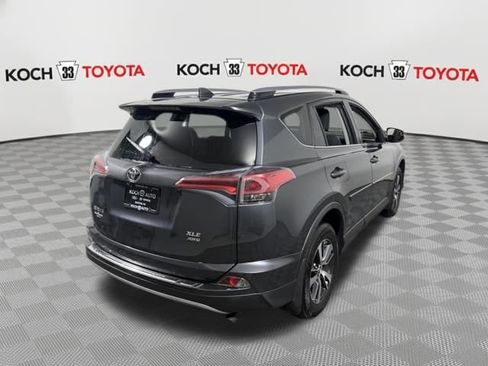 Used 2017 Toyota RAV4 XLE image 11