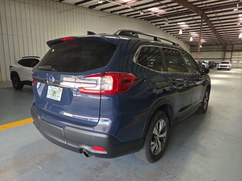 Used 2025 Subaru Ascent Premium AWD/4WD image 9